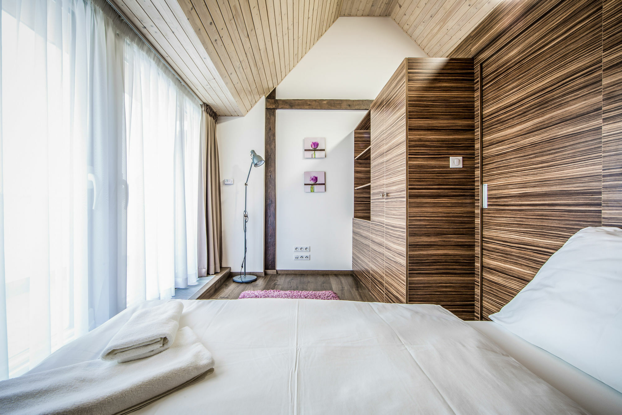 Aplend City Bastova 1 Bratislava Exteriör bild